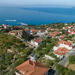 Lemonia Villa Glossa