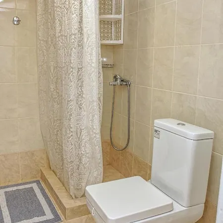 Villa Lemonia Glossa